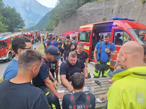 Požar na Planji na Bov&scaron;kem / Foto: GZ Gorenjske