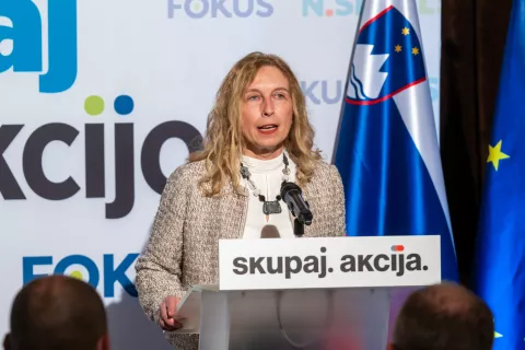 Predstavitev kandidatov skupne liste Nove Slovenije &ndash; kr&scaron;čanskih demokratov (NSi), Fokus Marka Lotriča in Slovenske ljudske stranke (SLS).Na fotografiji Irena Dolenc / Foto: Primož Pičulin