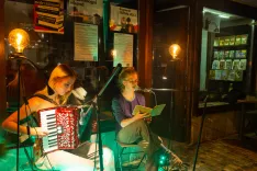 Pesni&scaron;ko recitalni nastop Ane in Neže &Scaron;tular na festivalu Fragmetni, vol.3. Kranj, 18.8.2026 / Foto: Matic Zorman