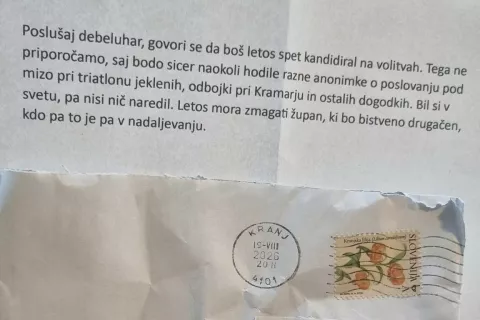 &raquo;Poslu&scaron;aj, debeluhar&nbsp;...&laquo;