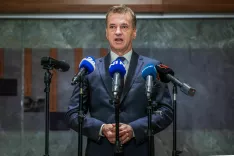 Predsednik stranke Gibanje Svoboda Robert Golob se je že sam odrekel imuniteti, preden mu je na izredni seji ni podelil &scaron;e državni zbor. / Foto: Daniel Novakovič/STA