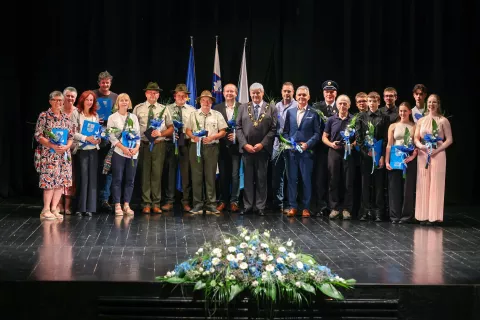 Vlagajo v razvoj in skupno infrastrukturo