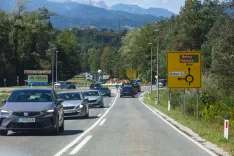 infrastruktura, cesta, regionalna cesta, Lesce- Bled, promet, gneča, zastoj, turizem, mobilnost, simbolična slika, simbolna slika, avtomobilizem, Bled, Lesce. 26. 08. 2026 / Foto: Matic Zorman