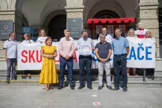 Sindikati za razbremenitev vseh plač