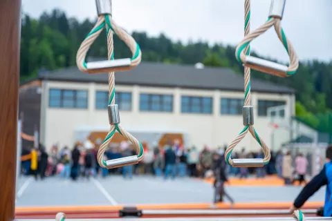 Odprtje otro&scaron;kega igri&scaron;ča Podružnična osnovna &scaron;ola Begunje / Foto: Nik Bertoncelj