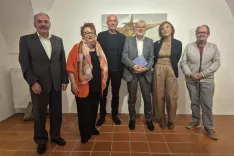Predstavili so knjigo med morjem in kamnom: (od leve) Jože Jerič, dr. Tatjana Rojc, Marko Arnež, Du&scaron;an Jelinčič, Dr. Marta Verginella in Marko Kravos / Foto: Igor Kavčič