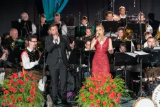Pihalni orkester Alples Železniki, koncert, gosta Klemen Torkar in Eva Černe Avbelj / Foto: Simon Benedičič