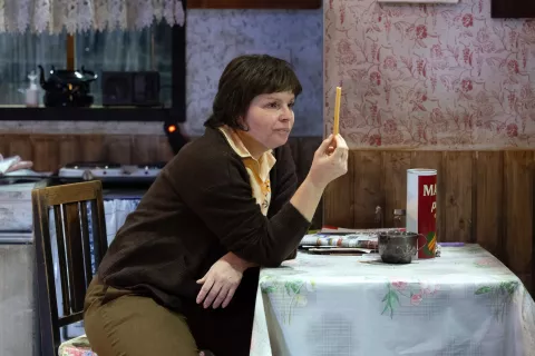 Vesna Slapar je v vlogi Maureen Folan v predstavi Lepotna kraljica Leenana navdu&scaron;ila tako publiko kot strokovno žirijo / Foto: Nada Žgank