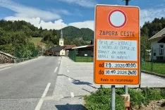 Zapora ceste Čepulje, tabla Bukov&scaron;čica / Foto: Ana &Scaron;ubic