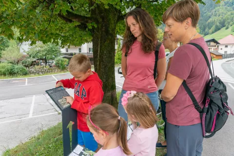 Spoznavanje Železnikov z Lučko in Vigenjcem