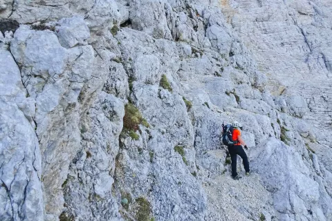 Zavarovana pot čez Kri&scaron;ko steno. / Foto: Jelena Justin