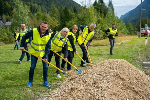Začenja se gradnja pločnika