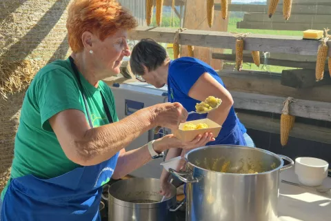 Druženje v znamenju koruze