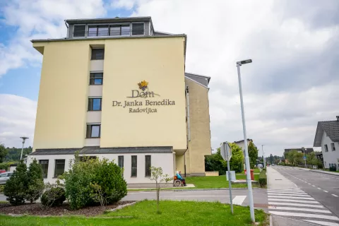 Odobrili nakup avtomobilov