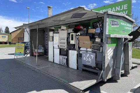 Mobilni zbiralnik e-odpadkov / Foto: arhiv družbe Zeos