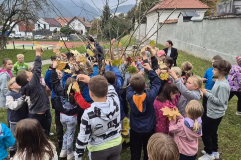Manj sveč, več lepih misli
