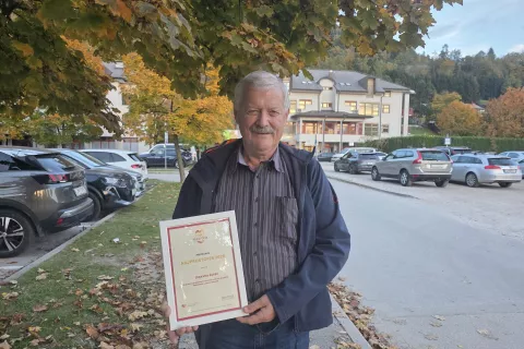 Ne le prevoz, tudi pogovor in člove&scaron;ka bližina
