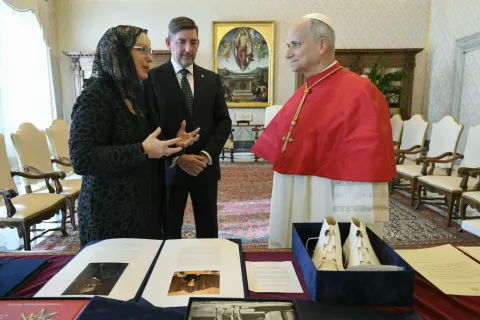 Predsednica republike Nata&scaron;a Pirc Musar na obisku pri papežu Leonu XIV. / Foto: Simone Risoluti/Vatikan Media