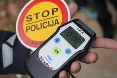 policija akcija varnost v prometu prometna nesreča nesreča v cestnem prometu policijska kontrola / Foto: Gorazd Kavčič