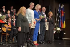 Mir se začne pri vsakem od nas