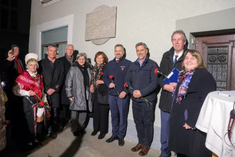 odkritje spominske plošče prof dr Janez Peklenik slovenski znanstvenik Tržič / Foto: Tina Dokl