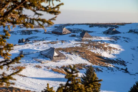 Velika planina je ena najbolj priljubljenih turističnih točk v kamniški občini. / Foto: Aleš Senožetnik