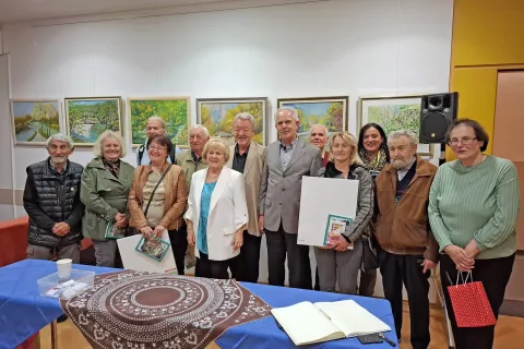 Že v sredo so v galeriji Kulturnega doma Primskovo odprli slikarsko razstavo Jesen v kranjskih soteskah. / Foto: Franci Čeh