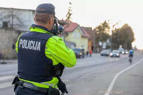 radar kontrola meritve hitrosti policija / Foto: Tina Dokl