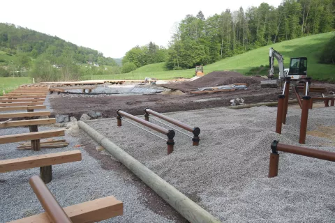 V neposredni bližini središča Gorenje vasi urejajo rekreacijsko-doživljajski park za vse generacije. / Foto: Gorazd Kavčič