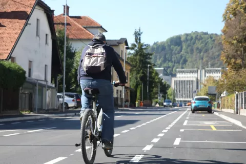 Več kot &scaron;estdeset odstotkov umrlih kolesarjev v zadnjih petih letih ni uporabljalo kolesarske čelade, ki je sicer obvezna do 18. leta. / Foto: Gorazd Kavčič