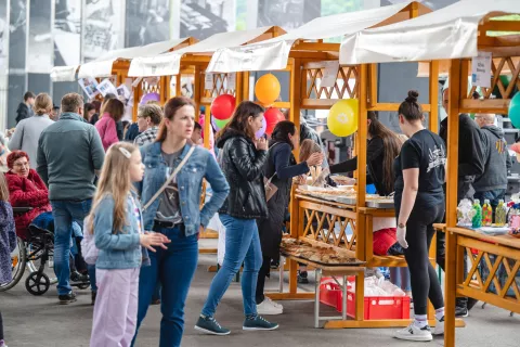 Parada učenja je na Jesenice privabila številne novih znanj željne obiskovalce. / Foto: Nik Bertoncelj