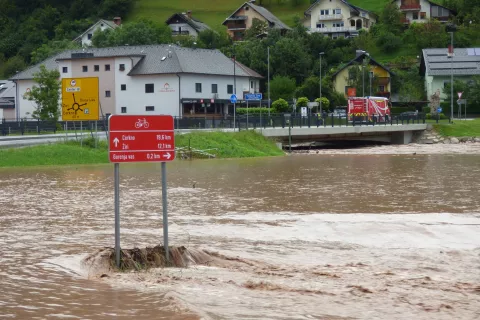 Gorenja vas ob včerajšnem neurju / Foto: Jure Ferlan