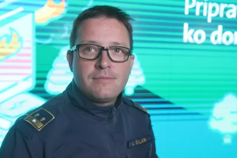 dogodek posvet "Ko doma zagori" Zavarovalnica Triglav -Lab Ljubljana požar elektronske naprave sončne elektrarne električni skiroji gasilec gašenje reševanje vžig / Foto: Gorazd Kavčič