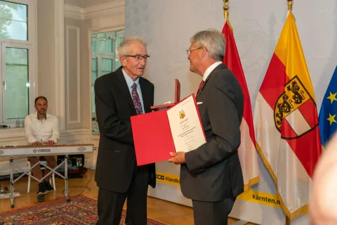 lipuš in deželni glavar / Foto: Jože Košnjek