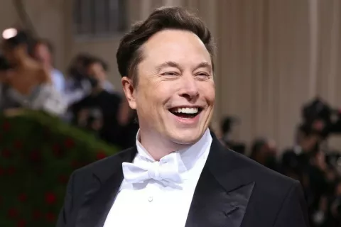  Elon Musk ni le najbogatejši Zemljan, je tudi eden najvplivnejših snovalcev novih medijev, zlasti na platformi X. <br> / Foto: Foto: Wikipedija