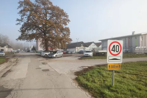 industrijska cona Hrastje pridobitev dovoljenje za gradnjo INC občina Kranj / Foto: Gorazd Kavčič