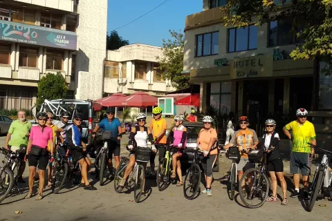 Pazardžik, skupinska slika pred odhodom / Foto: Slavko Zupanc