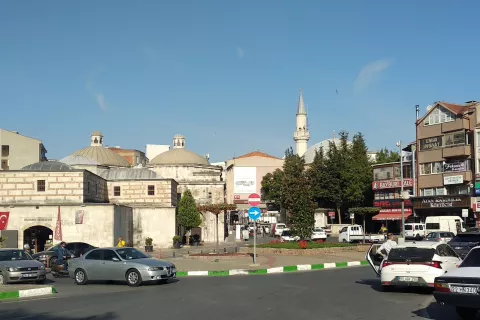 Verski kompleks Hizir Bey (mošeja, kopališče, bazar) / Foto: Slavko Zupanc