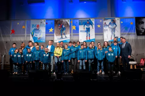 S prireditvijo podprejo gorjanske &scaron;portnike in vse, ki se trudijo za razvoj zimskega &scaron;porta v Gorjah. / Foto: Primož Pičulin