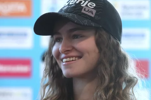 smučarke skakalke portreti SLOSKI / Foto: Gorazd Kavčič