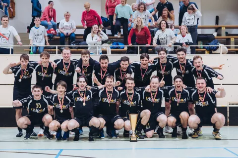 Ekipa FBK Insporta se je znova veselila naslova prvakov. / Foto: Arhiv Fbk Insport