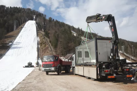 priprava letalnice svetovni pokal smučarski skoki zaključek sezone Planica 2024 skakalnica / Foto: Gorazd Kavčič