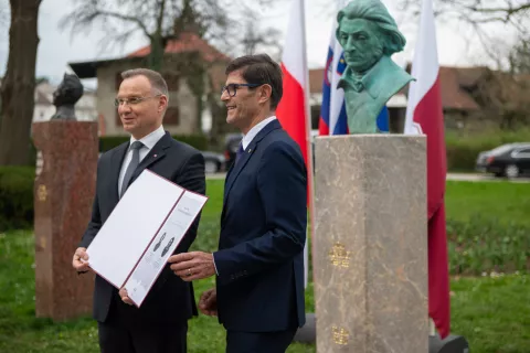 Odkritje kipa Prešernovega poljskega sodobnika Adama Mickiewicza z obiskom predsednika Republike Poljske dr. Andrzeja Dude / Foto: Primož Pičulin