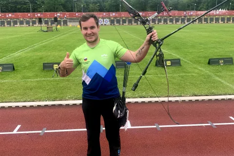 Žiga Ravnikar si je pristreljal nastop na olimpijskih igrah v Parizu.  / Foto: Lokostrelska Zveza Slovenije