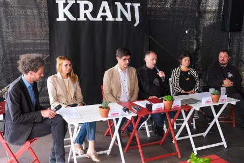Program Pre&scaron;ernega poletja so predstavili na nedavni novinarski konferenci. / Foto: Ma&scaron;a Likosar
