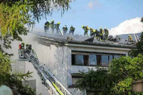 požar Osnovna šola Bistrica pri Tržič / Foto: Tina Dokl