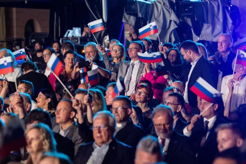 Ljubljana, Kongresni trg.Osrednja drzavna prireditev ob dnevu drzavnosti. / Foto: Katja Kodba/sta