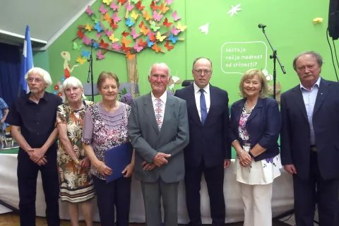 Letošnji občinski nagrajenci Matjaž Mauser in Metka Vovk Mauser, Marija Mari Markič, Mirko Poličar, župan Ivan Meglič, Zdravka in Brane Klančnik / Foto: Gorazd Kavčič / Foto: 