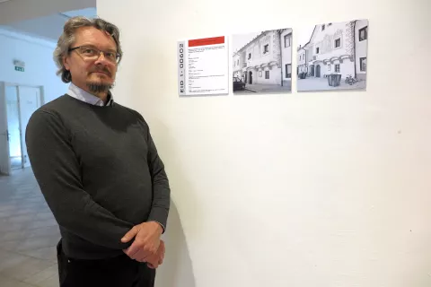 Jon Grobovšek je skozi fotografijo sodeloval z dr. Nacetom Šumijem. / Foto: Igor Kavčič / Foto: 