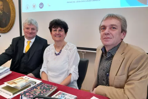 Trije predsedniki. Od leve: Willi Ošina (Železna Kapla), Anica Lesjak Ressmann (Baško jezero) in Silvo Jernej (Šmihel). / Foto: Jože Košnjek / Foto: 